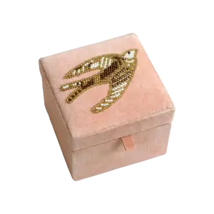 Juwelen doosje met zwaluw